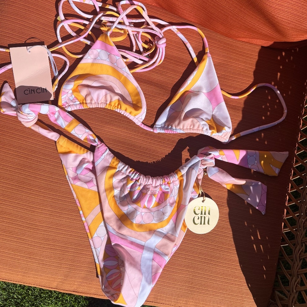 Cin Cin Bikini